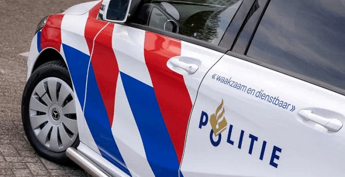 Zwaargewonde man in auto na schietpartij in Schiedam