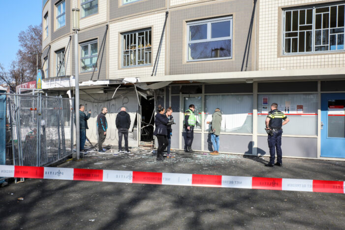 Explosie bij pizzeria in Rotterdam-Zuid