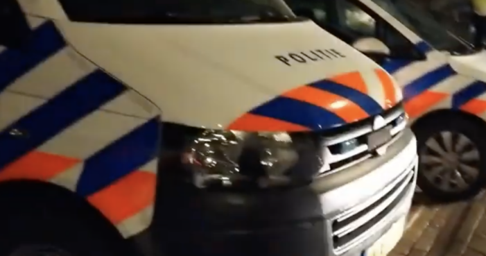 Brandbom veroorzaakt forse schade bij woning in Amsterdam-Oost