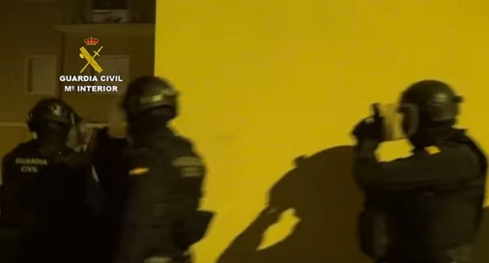 Elf arrestaties na doodschieten bewaker wietplantage bij Zaragoza (VIDEO)