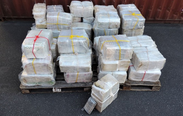 Drietal uit Nederland in Duitsland vast voor smokkel 1.075 kilo cocaïne