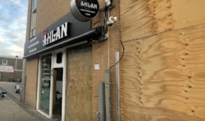 Explosie bij restaurant in Amsterdam-Osdorp waarnaast eerder plofkraak was