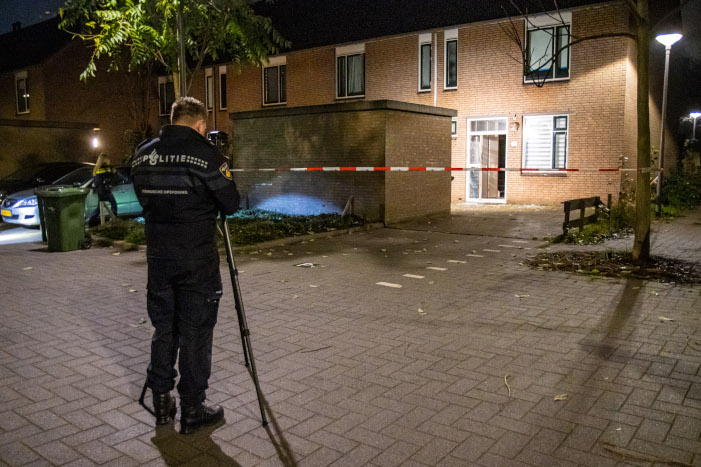 Explosief ontploft bij woning in Rotterdam-Ommoord (UPDATE)