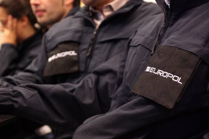 Tientallen drugsverdachten aangehouden door Europese politiekorpsen