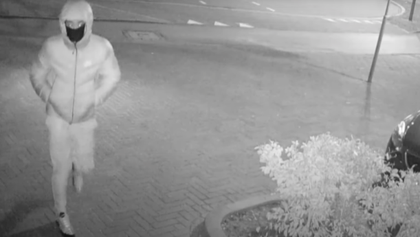 Politie brengt beelden van daders aanslagen Den Bosch naar buiten (VIDEO)