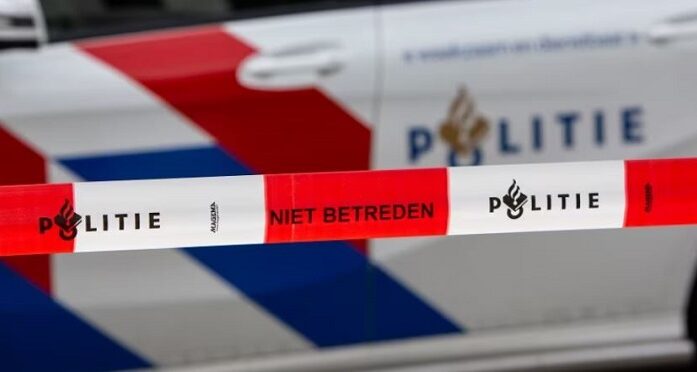 Auto in Schiedam beschoten