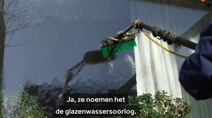 Vergunningsplicht voor 1.100 glazenwassers in Zaanstad: ‘Criminelen houden deze sector in een ijzeren greep’