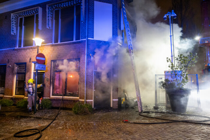 Drie gewonden bij aanslag in Vlaardingen | Ook explosie in Rotterdam (UPDATE)