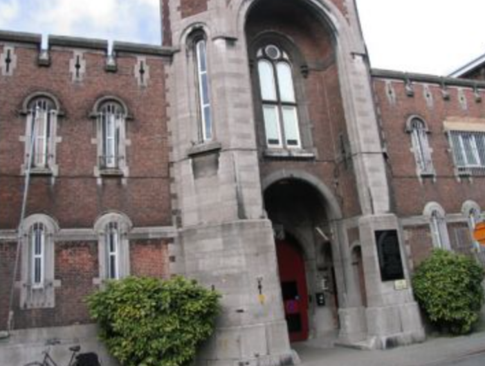 ‘Gevangene in Antwerpen door celgenoten gemarteld’